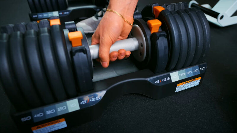 Ergonomics and Grip - Buying Guide on the top Adjustable Dumbbells for Home Gym